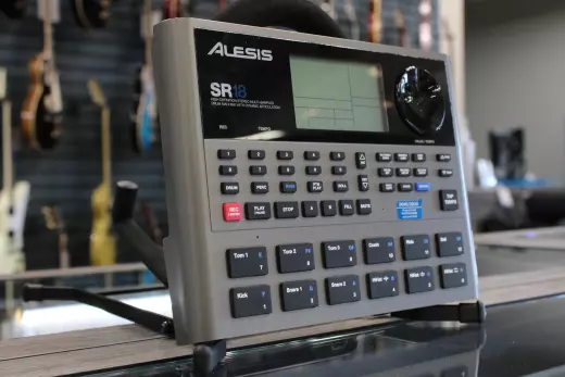Store Special Product - Alesis - SR-18 - 24 Bit Stereo Drum Machine